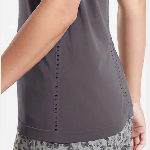 Athleta Foothill Seamless Tee Size Small Olive Green - Picture 5 of 8